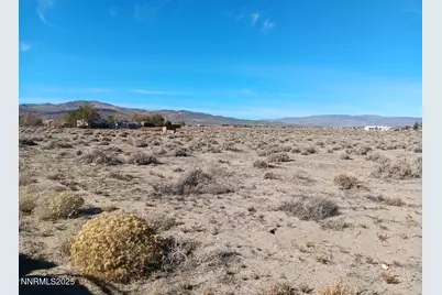 2280 E Deer Street, Silver Springs, NV 89429 - Photo 3