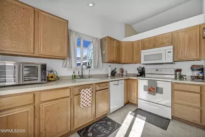 112 Ave De La Bleu De Clair, Sparks, NV 89434 - Photo 9