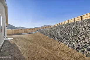 690 E Patrician Dr, Reno, NV 89506 - Photo 9