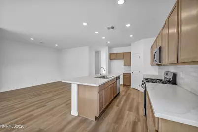 690 E Patrician Drive, Reno, NV 89506 - Photo 33