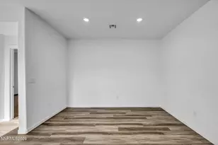 690 E Patrician Dr, Reno, NV 89506 - Photo 7