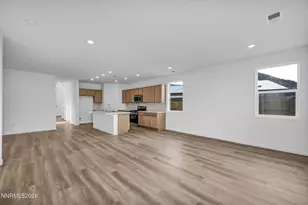 690 E Patrician Dr, Reno, NV 89506 - Photo 29