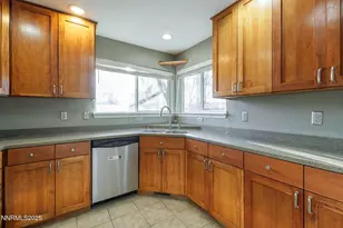 985 Hilltop Dr, Carson City, NV 89705 - Photo 11