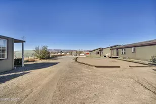 5225 White Oak Dr, Silver Springs, NV 89429 - Photo 53