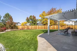 1360 Lambrays Ln, Sparks, NV 89436 - Photo 25