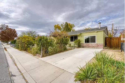 1110 Xman Way, Sparks, NV 89431 - Photo 3