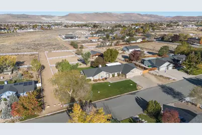 322 Omni Drive, Spanish Springs, NV 89441 - Photo 37