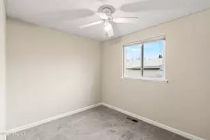 10070 Obsidian Dr, Reno, NV 89506 - Photo 15