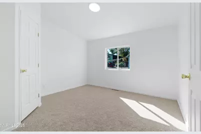 4745 Skyline Drive, Silver Springs, NV 89429 - Photo 21