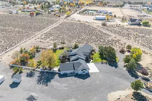 1839 Bitterbrush Ct, Gardnerville, NV 89410 - Photo 3