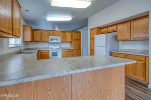 17780 Oakview Ct, Reno, NV 89508 - Photo 11