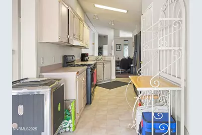 1200 Ebony Avenue, Silver Springs, NV 89429 - Photo 7