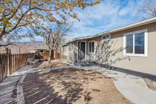 4925 Cheyenne Trail, Silver Springs, NV 89429 - Photo 19