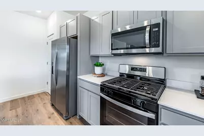 7489 Capstone Drive, Reno, NV 89506 - Photo 9