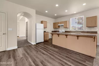 5707 Rainier Peak Drive, Sparks, NV 89436 - Photo 9