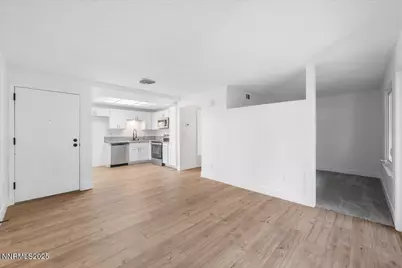 2136 Roundhouse Road, Sparks, NV 89431 - Photo 17