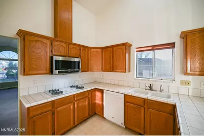 1290 Saddlehorn Court, Minden, NV 89423 - Photo 9