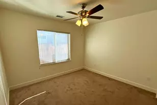 7635 Souverain Ln, Reno, NV 89506 - Photo 9