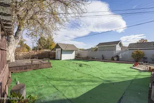 920 Brentwood Dr, Reno, NV 89502 - Photo 17