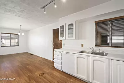 920 Brentwood Drive, Reno, NV 89502 - Photo 9