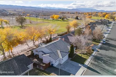805 Divot Drive, Fernley, NV 89408 - Photo 3