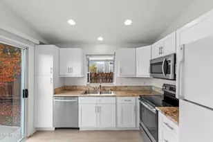 6530 Fall River Cir, Reno, NV 89523 - Photo 5