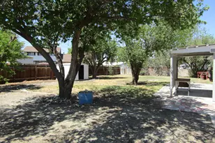 111 S Whitacre St, Yerington, NV 89447 - Photo 25