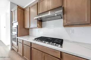 2123 Eaglehead Dr, Sparks, NV 89436 - Photo 9