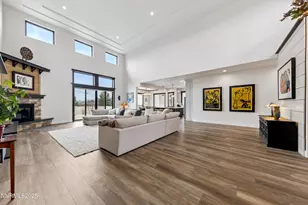 912 Holstein Ct, Gardnerville, NV 89460 - Photo 5