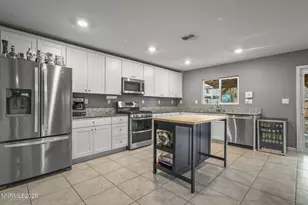 8961 Buffalo Grv Dr, Reno, NV 89506 - Photo 7