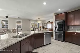 2810 Tobiano Dr, Reno, NV 89521 - Photo 13