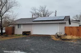 2825 Winnemucca St, Silver Springs, NV 89429 - Photo 3