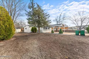 140 Sugar Hill Dr, Sun Valley, NV 89433 - Photo 3