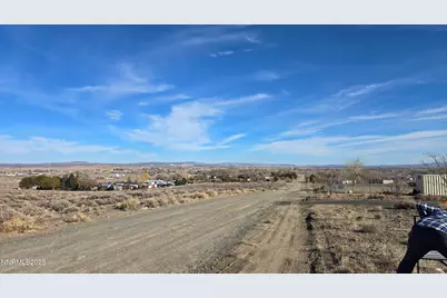 1405 Hooten Street, Silver Springs, NV 89429 - Photo 3