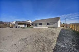 11 Cedar Crest Ct, Dayton, NV 89403 - Photo 7