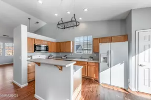 8896 Mahon Dr, Reno, NV 89506 - Photo 11