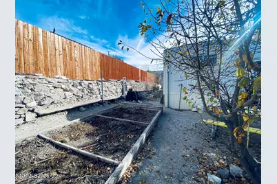210 N South Street, Tonopah, NV 89049 - Photo 3