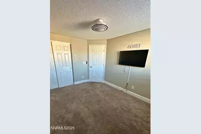 1725 Catham Lane, Sparks, NV 89434 - Photo 9