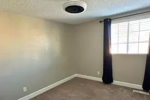 1725 Catham Ln, Sparks, NV 89434 - Photo 7