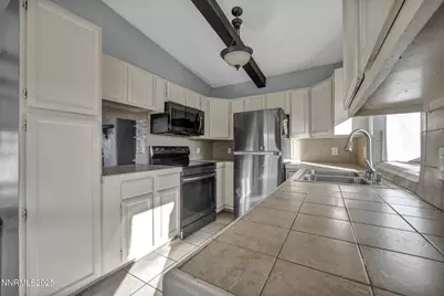10810 Chesapeake Drive, Reno, NV 89506 - Photo 15