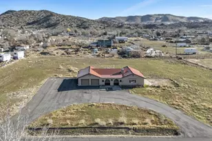 10810 Chesapeake Dr, Reno, NV 89506 - Photo 5