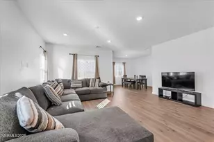 7523 Grassy Plns Dr, Reno, NV 89506 - Photo 7