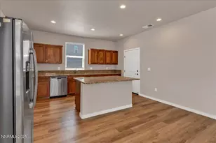 916 Garden Ct, Indian Hills, NV 89705 - Photo 7