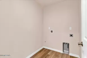 916 Garden Ct, Indian Hills, NV 89705 - Photo 25