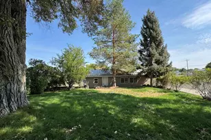 1385 S Bridge St, Winnemucca, NV 89445 - Photo 9