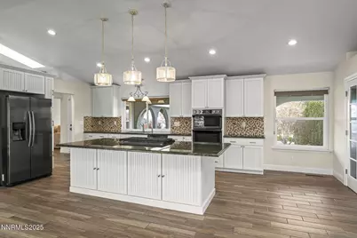 8570 Eaglenest Road, Sparks, NV 89436 - Photo 9