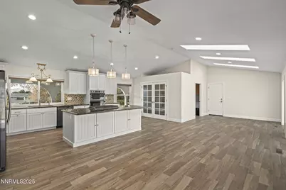 8570 Eaglenest Road, Sparks, NV 89436 - Photo 13