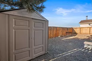 227 Walker St, Gardnerville, NV 89410 - Photo 31