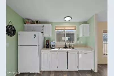 227 Walker Street, Gardnerville, NV 89410 - Photo 15