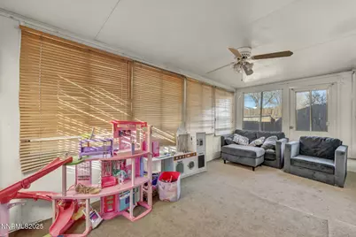 914 Glen Martin Drive, Sparks, NV 89434 - Photo 7